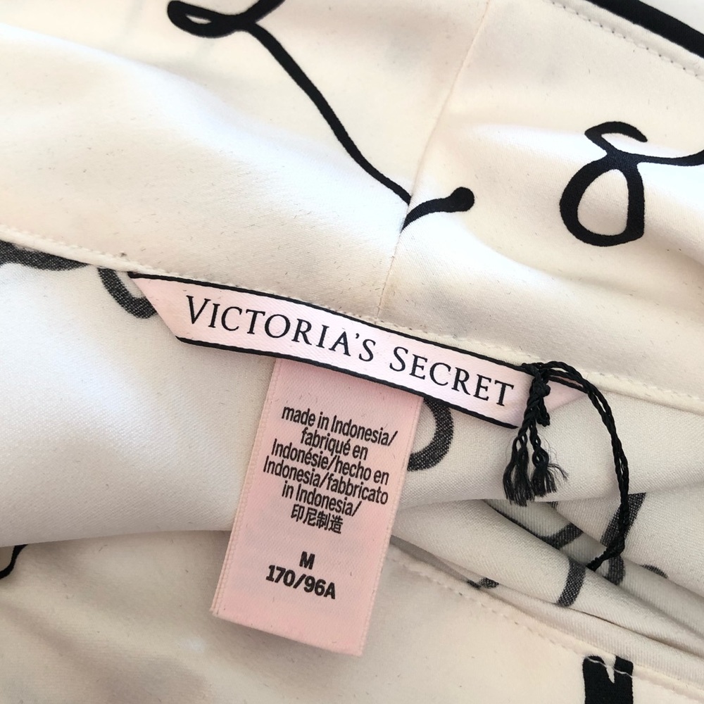 Victoria’s Secret satin romper - Picture 4 of 13